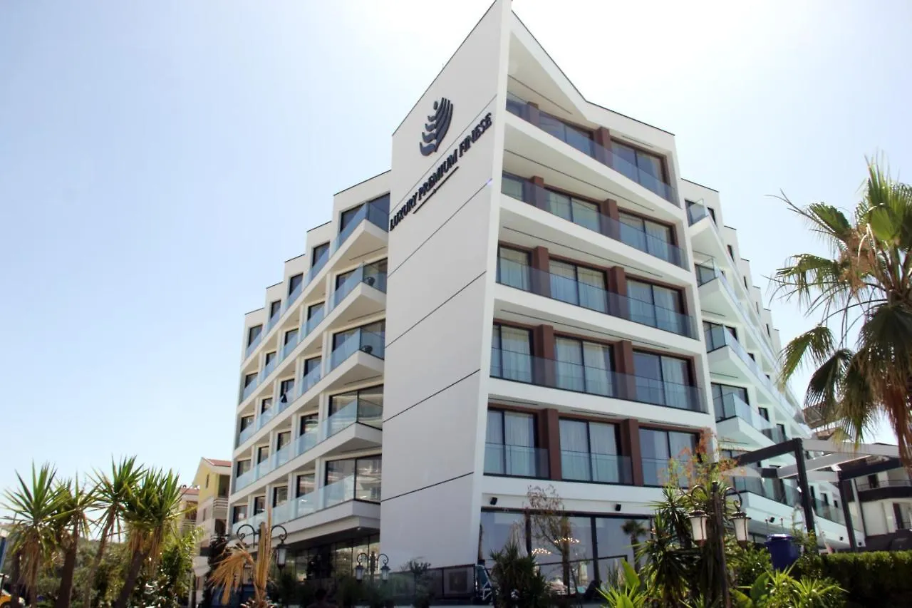 Hotel Luxury Premium Finese Golem